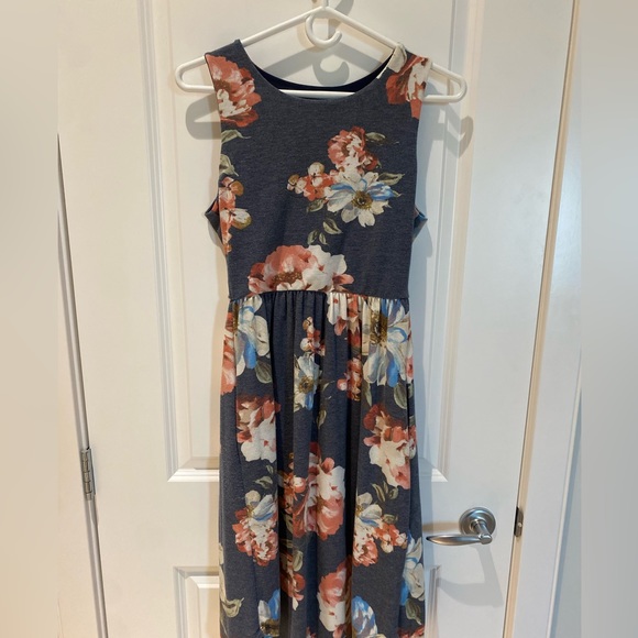 Super cute jersey dress! - Picture 4 of 6